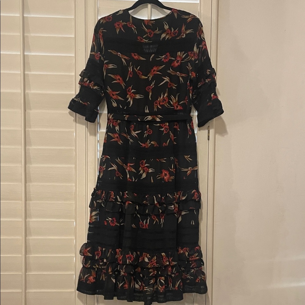 Elegant Black Midi Dress with Red Floral Accents - Picture 5 of 5